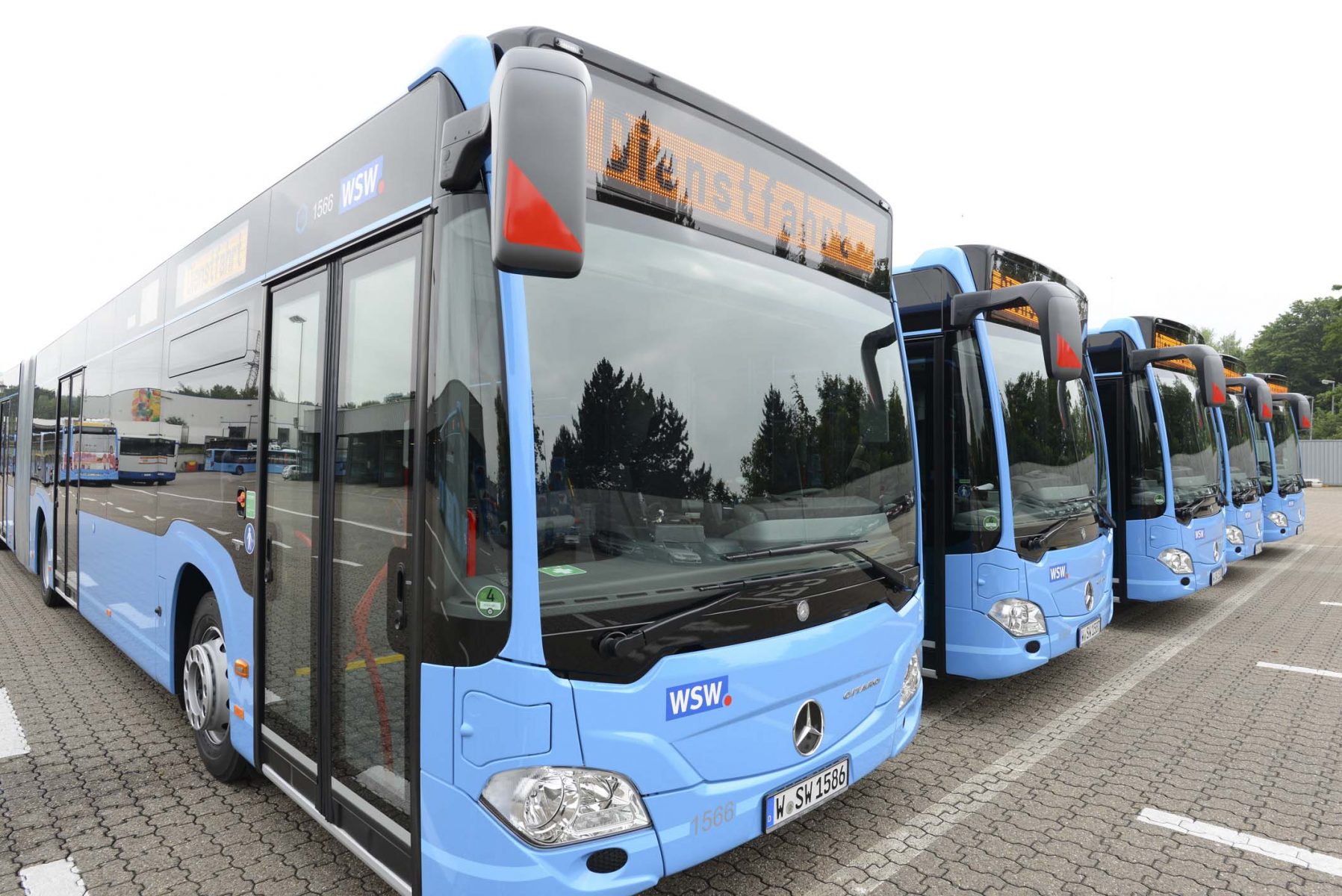 Zeitumstellung: Nachtbusse fahren in Wuppertal eine Runde mehr