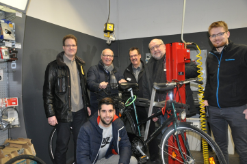 (v.l.n.r.) Henrik De Andrade, Stadt Lippstadt, die Ehrenamtlichen Olaf Winkler und Lambert Hasslöwer, Thomas Rasche, Geschäftsleiter Löckenhoff, Rüdiger Menzel-Gerling, Büro für bürgerschaftliches Engagement, Fabian Schultz, Firma Löckenhoff.