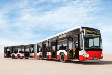 Der längste Mercedes-Benz und der Antrieb von morgen: Daimler auf dem UITP-Kongress - Image