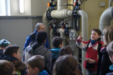 Filter- und Pumpentechnik kennenzulernen, das war Bestandteil der Führung im Wasserwerk an der Leipziger Straße. 