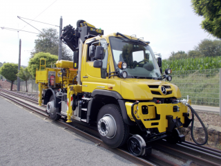 Der Unimog – vielseitig auf Schiene und Straße