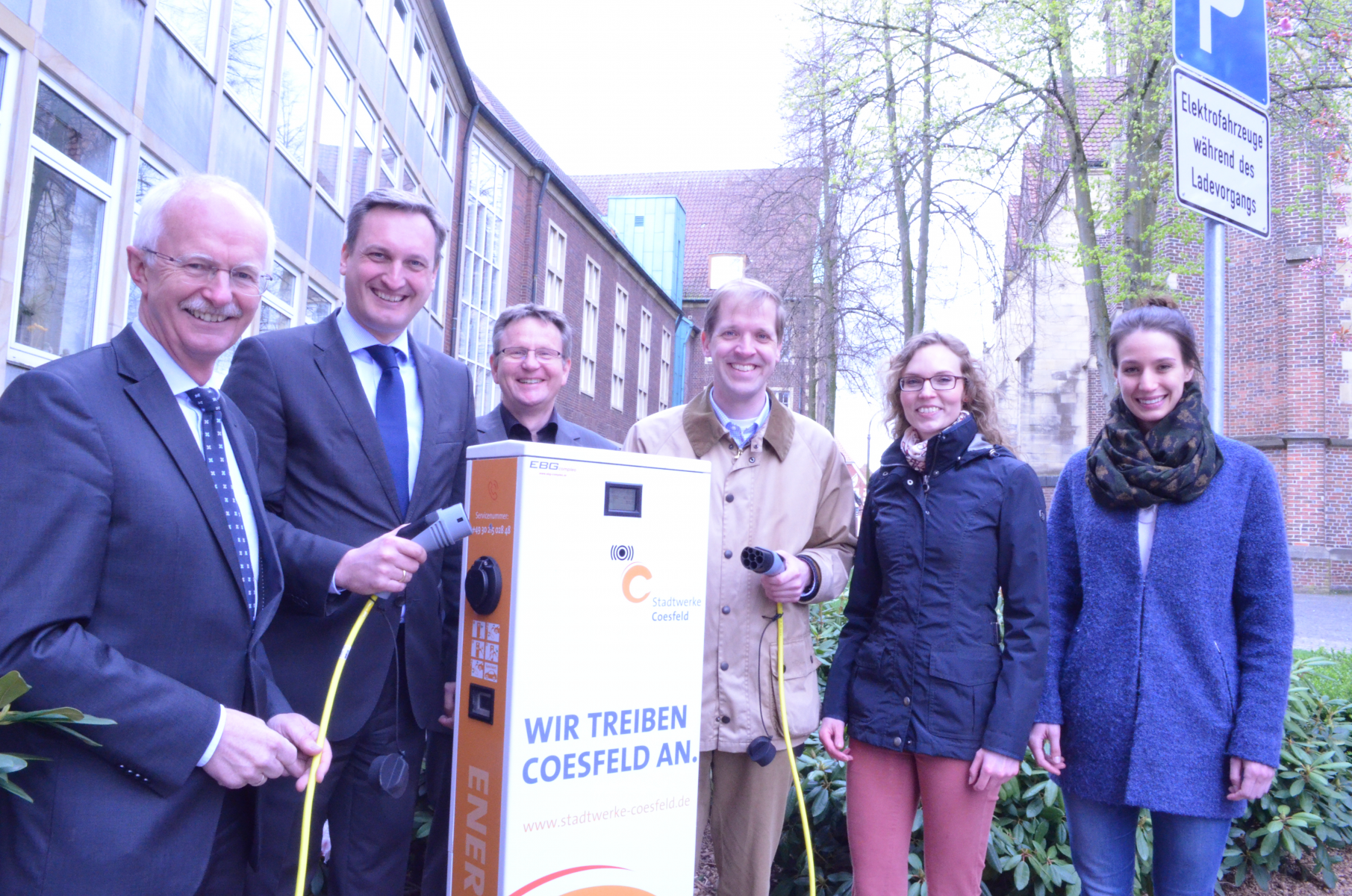 Zwei neue E-Ladesäulen für Elektroautos in der Coesfelder Innenstadt