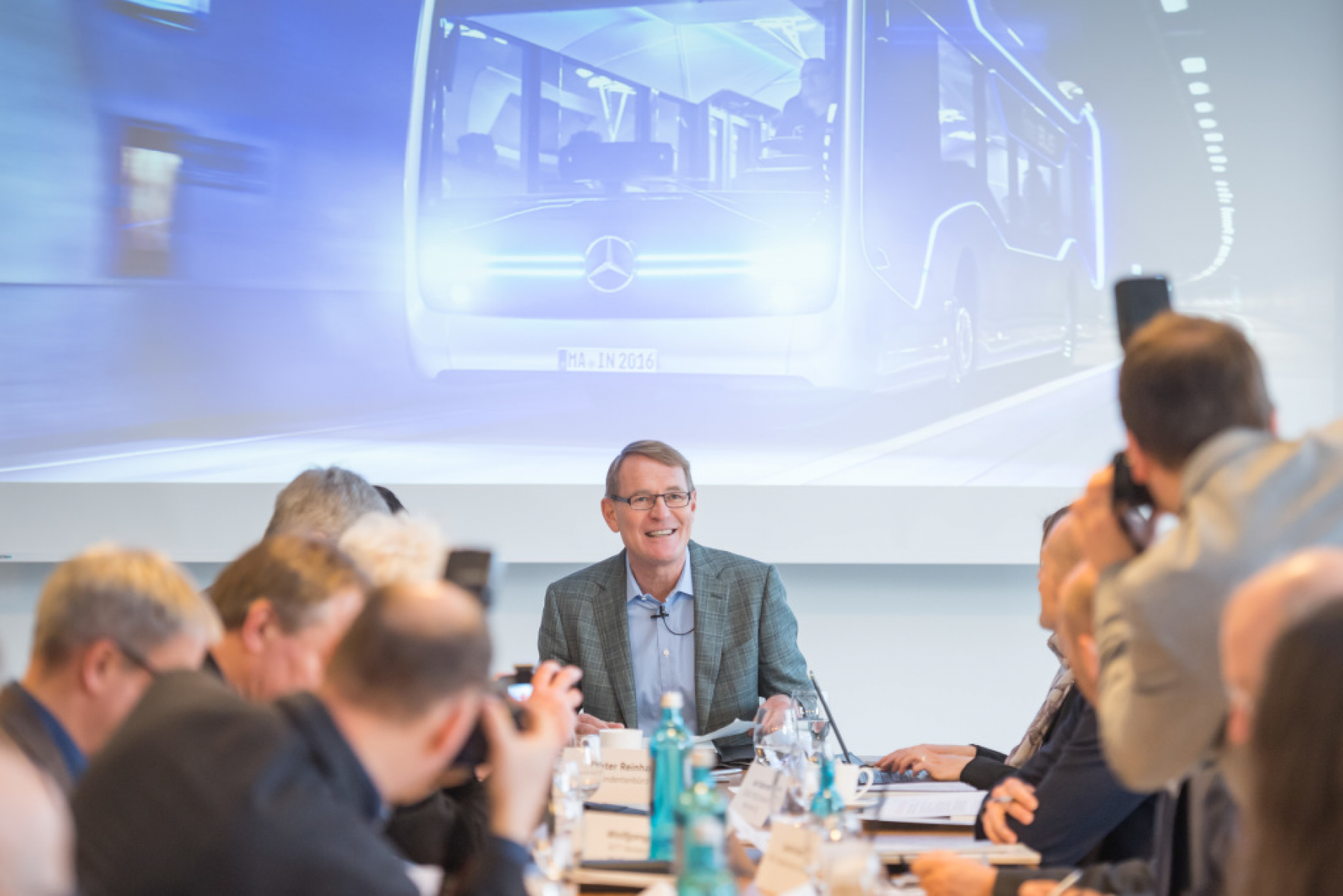 Daimler Buses Strategie greift