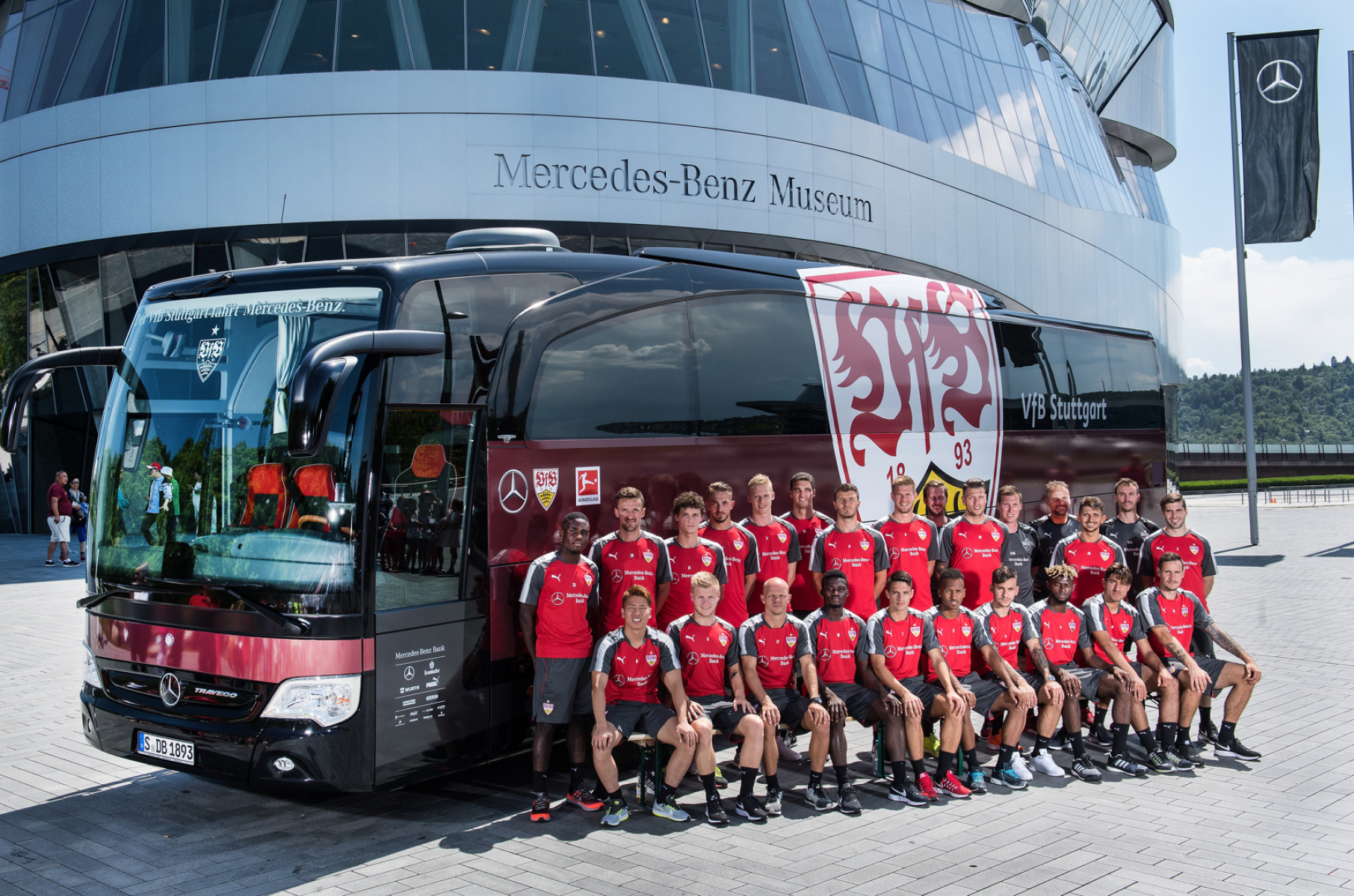 Neuer Mannschaftsbus für den VfB Stuttgart