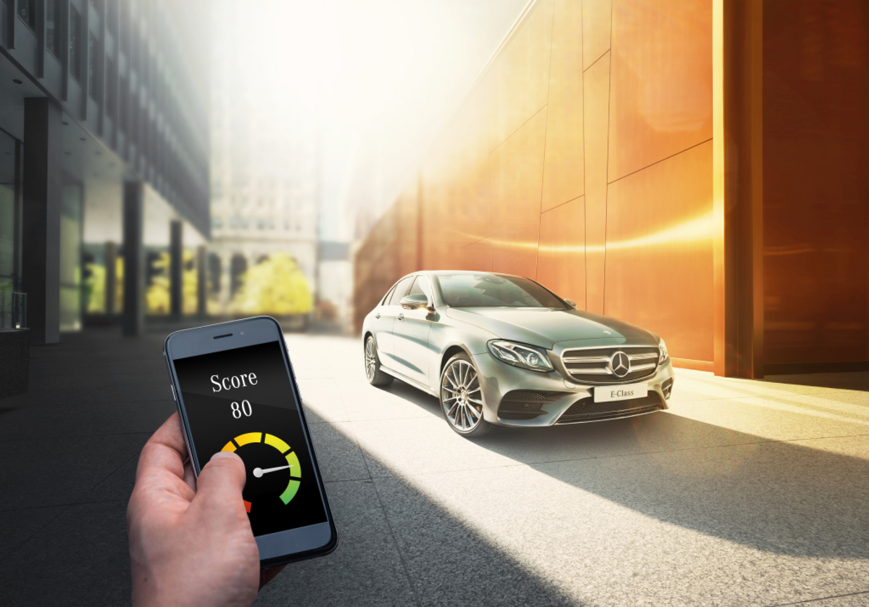 Mercedes-Benz Bank bringt vollintegrierte Telematik-Autoversicherung in Deutschland auf die Straße