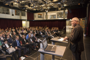 Quelle: Bezirksregierung Arnsberg - Begrüßung zum Fördermarkt der Bezirksregierung Arnsberg durch Regierungspräsident Dr. Gerd Bollermann