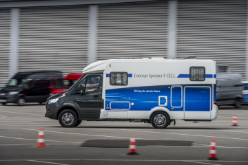 Mercedes-Benz Vans präsentiert Sprinter mit Elektroantrieb und Brennstoffzelle