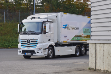 Vollelektrischer Mercedes-Benz Lkw für den schweren Verteilerverkehr