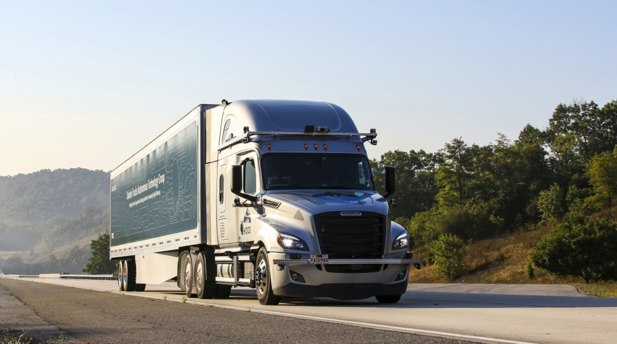 Daimler Trucks bringt ersten hochautomatisierten Lkw auf die Straße