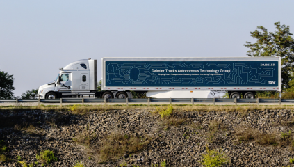 Daimler Trucks bringt ersten hochautomatisierten Lkw auf die Straße