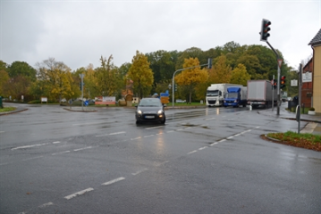 Erscheint der grüne Pfeil für Linksabbieger in die Arnsberger Straße (Fahrtrichtung Neheim) , hat der Gegenverkehr künftig Rot. Foto: Wilhelm Müschenborn/ Kreis Soest