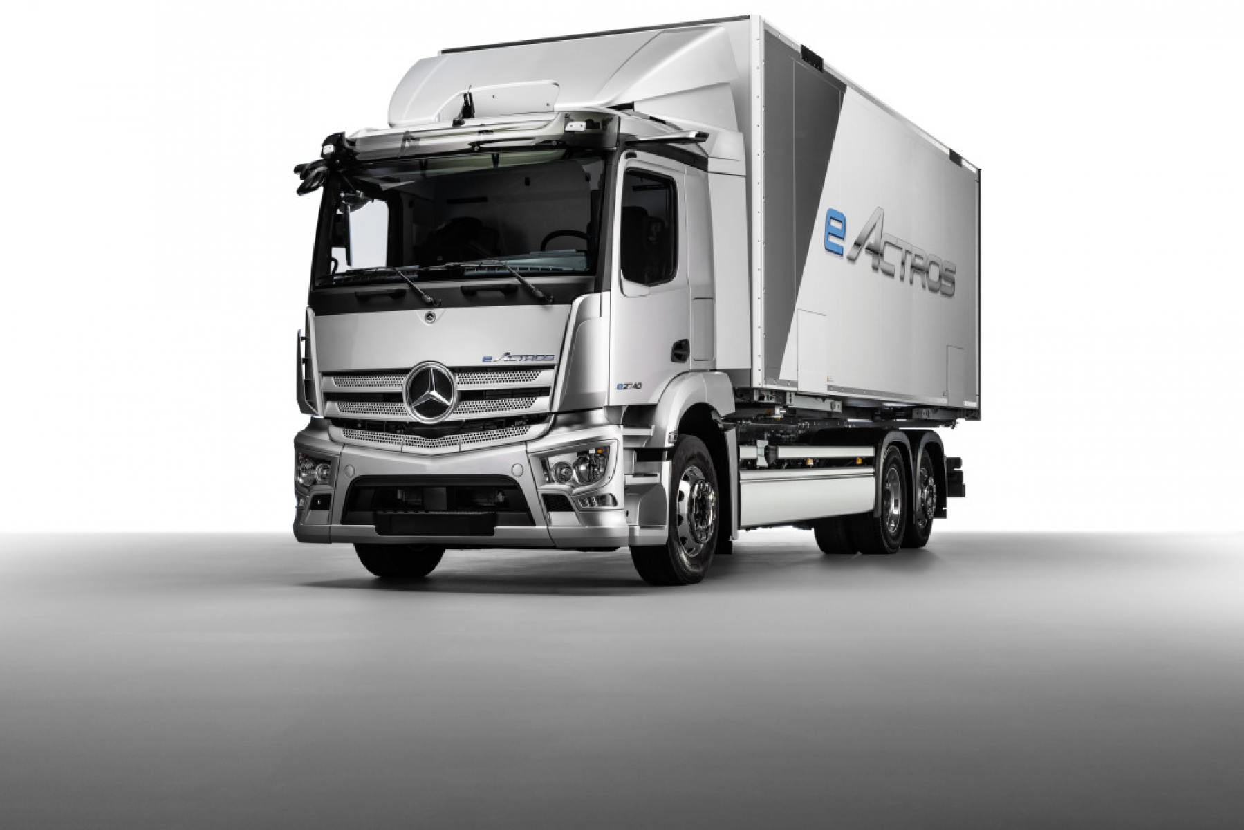 Daimler Trucks präsentiert Technologiestrategie für Elektrifizierung