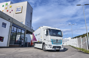 Ritter Sport setzt vollelektrischen Mercedes-Benz eActros für Produktionsversorgung ein - Image