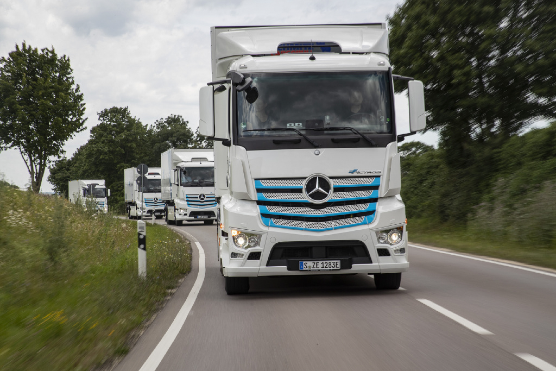 Mercedes-Benz Trucks läutet neue Ära ein: Weltpremiere des eActros am 30. Juni   