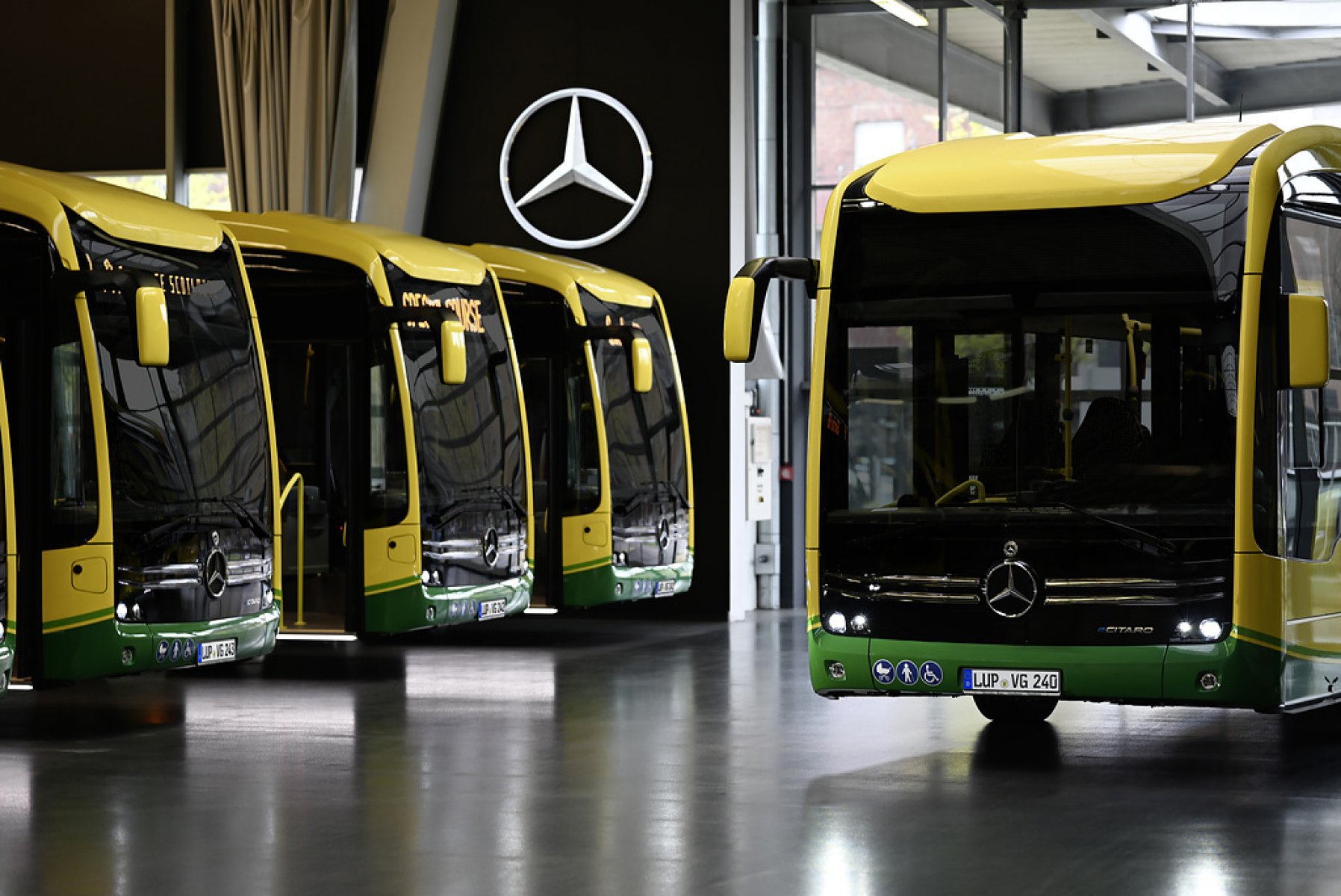 Mercedes-Benz eCitaro elektrisiert Überlandlinien