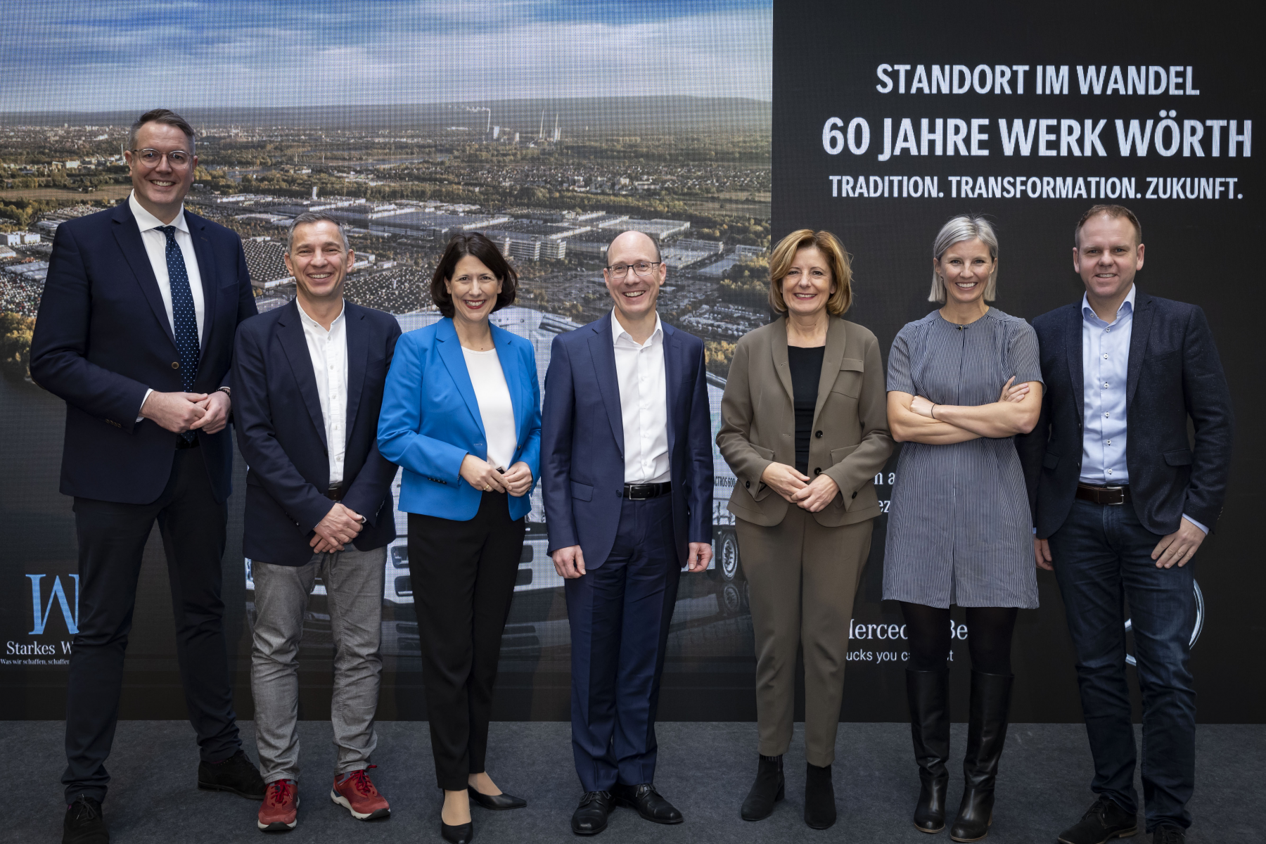 Höhepunkt des Jubiläumsjahres im Mercedes-Benz Werk Wörth: 60 Jahre Tradition – Transformation – Zukunft