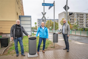 Stadtreinigung Magdeburg stellt neue Papierkörbe auf - Image