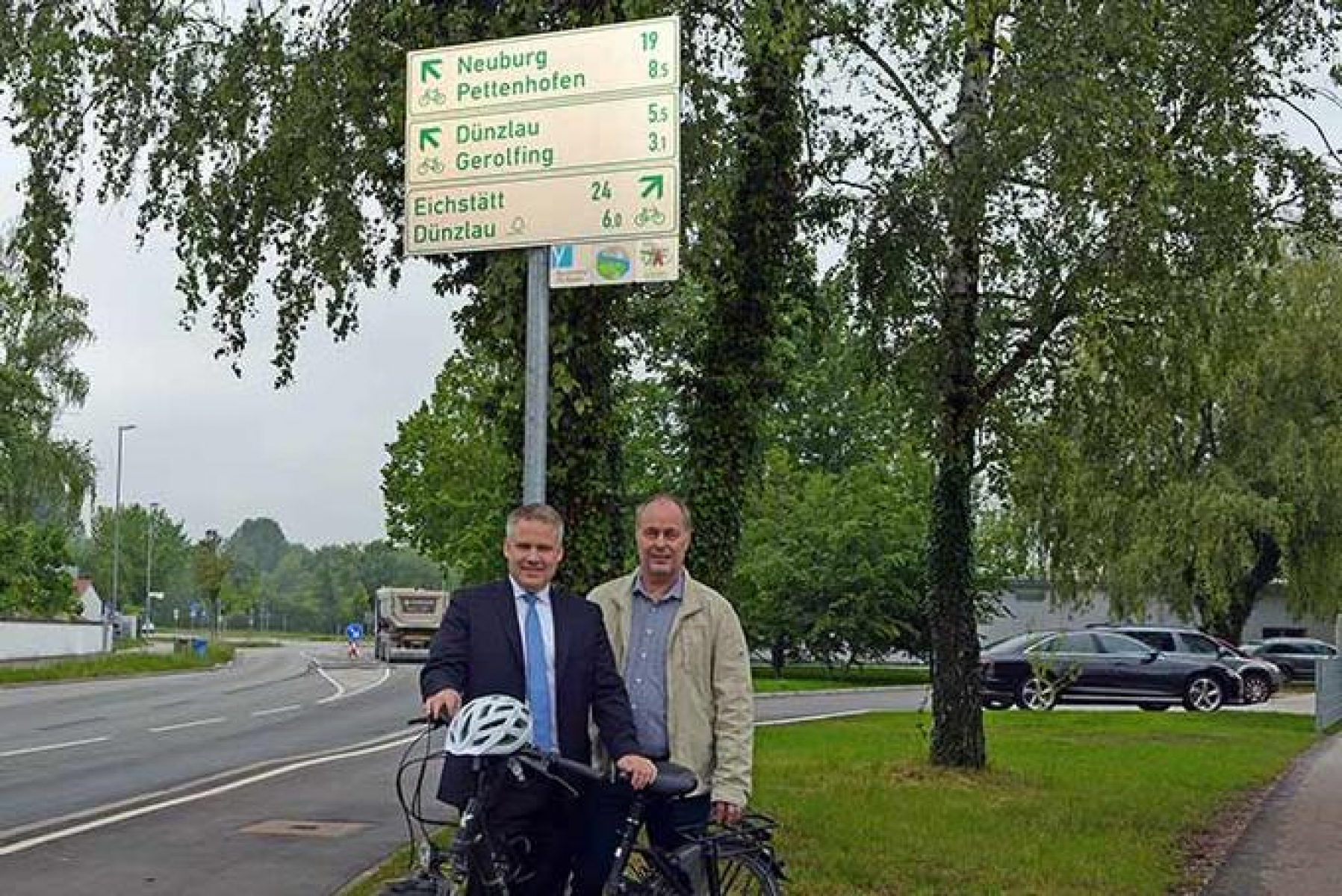 Wegweisende Radwegebeschilderung