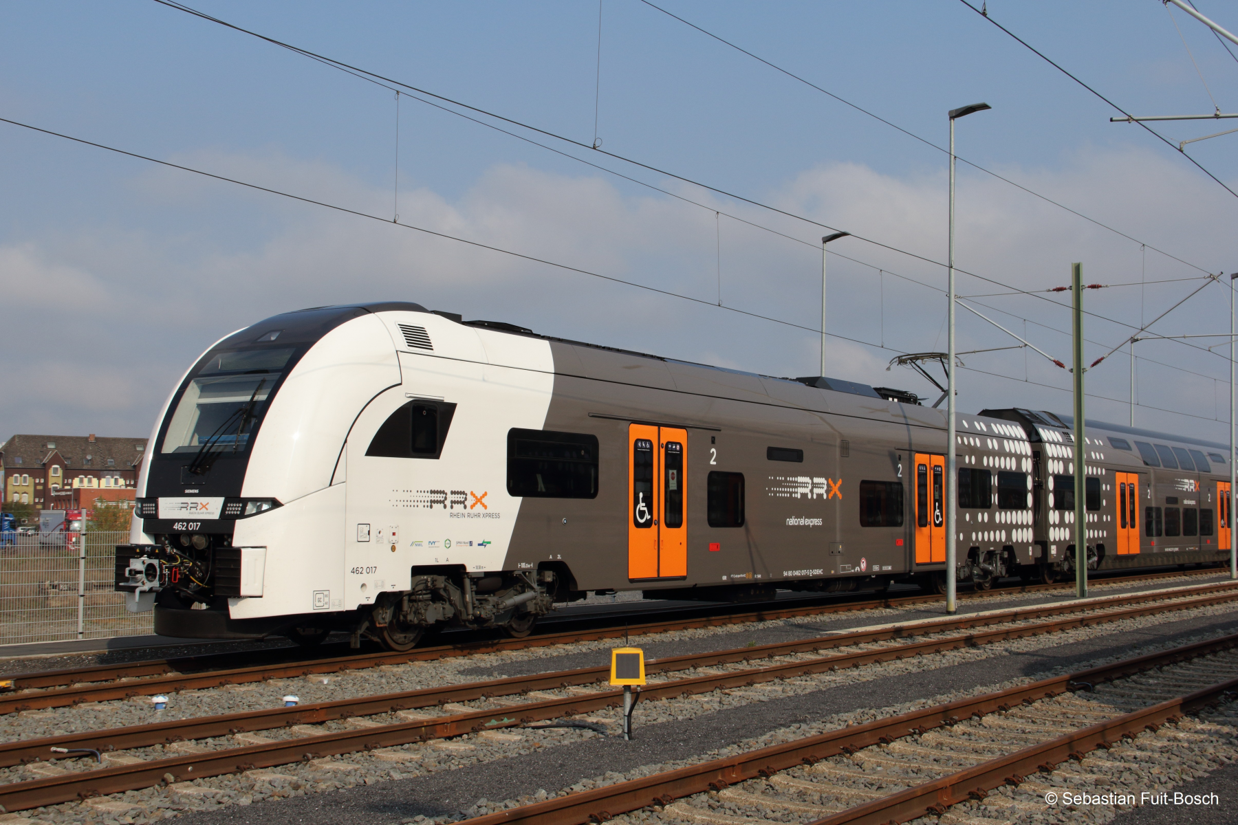 National Express bestätigt erfolgreichen Betriebsstart der Linie RE 5 (RRX)