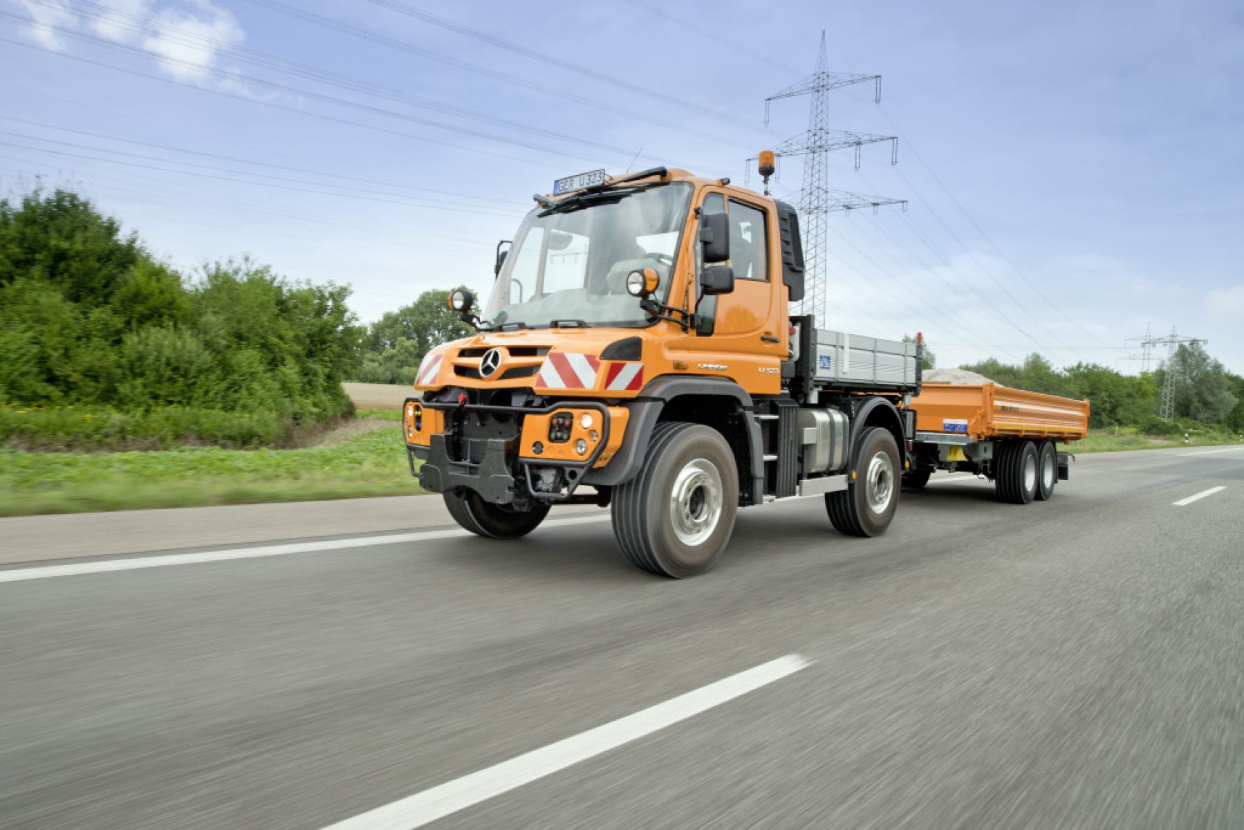  Neues Top-Modell: Mercedes-Benz Unimog der 300er Baureihe   