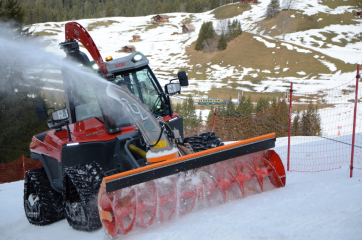 Von Profis für Profis – Aebi Geräteträger unterstützen OK vom Lauberhorn in Wengen - Image