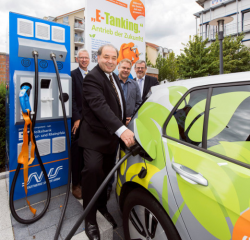 Erste Schnell-Ladestation für Elektrofahrzeuge in Speyer eröffnet - Image