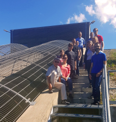 Das Energieteam des Landratsamtes bei der Wasserkraftanlage in Hausen, Exkursion im Rahmen des Klimaschutzkonzeptes zur Bewertung von Maßnahmenvorschlägen 