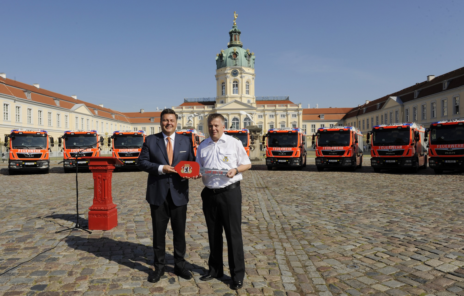 Berlin bekommt zehn neue MAN Löschfahrzeuge