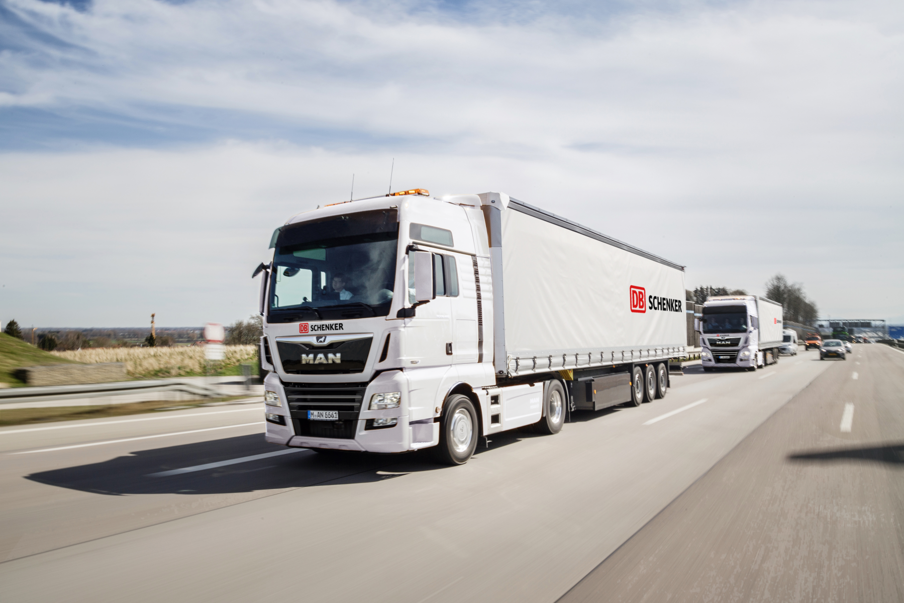 Rund 2 Millionen Euro Förderung für Entwicklung vernetzter Lkw-Kolonnen