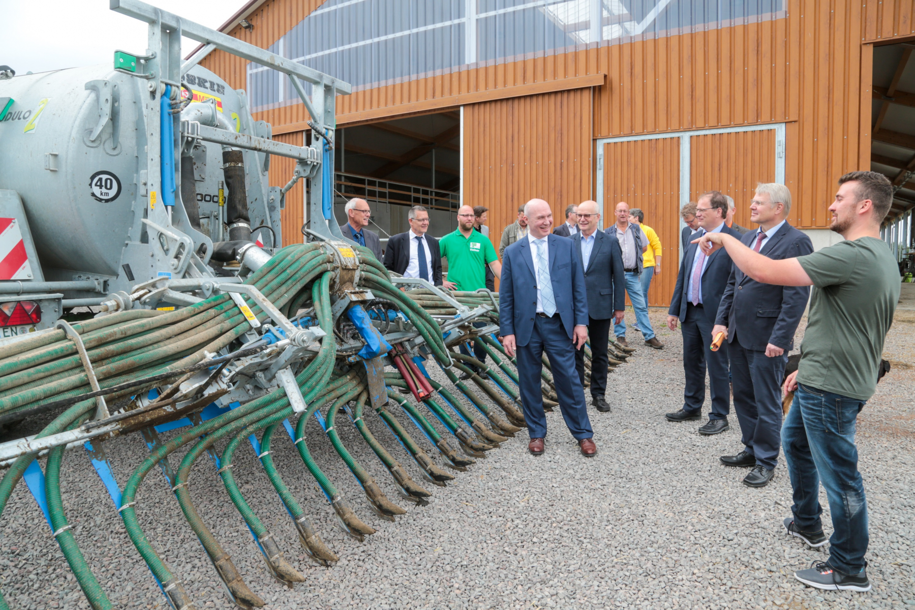 Staatssekretär lobt Zusammenarbeit der Landwirte und Wasserversorger