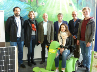 Verbundschule Everswinkel präsentiert ein aus Schrott gebautes Solar-Mobil - Image