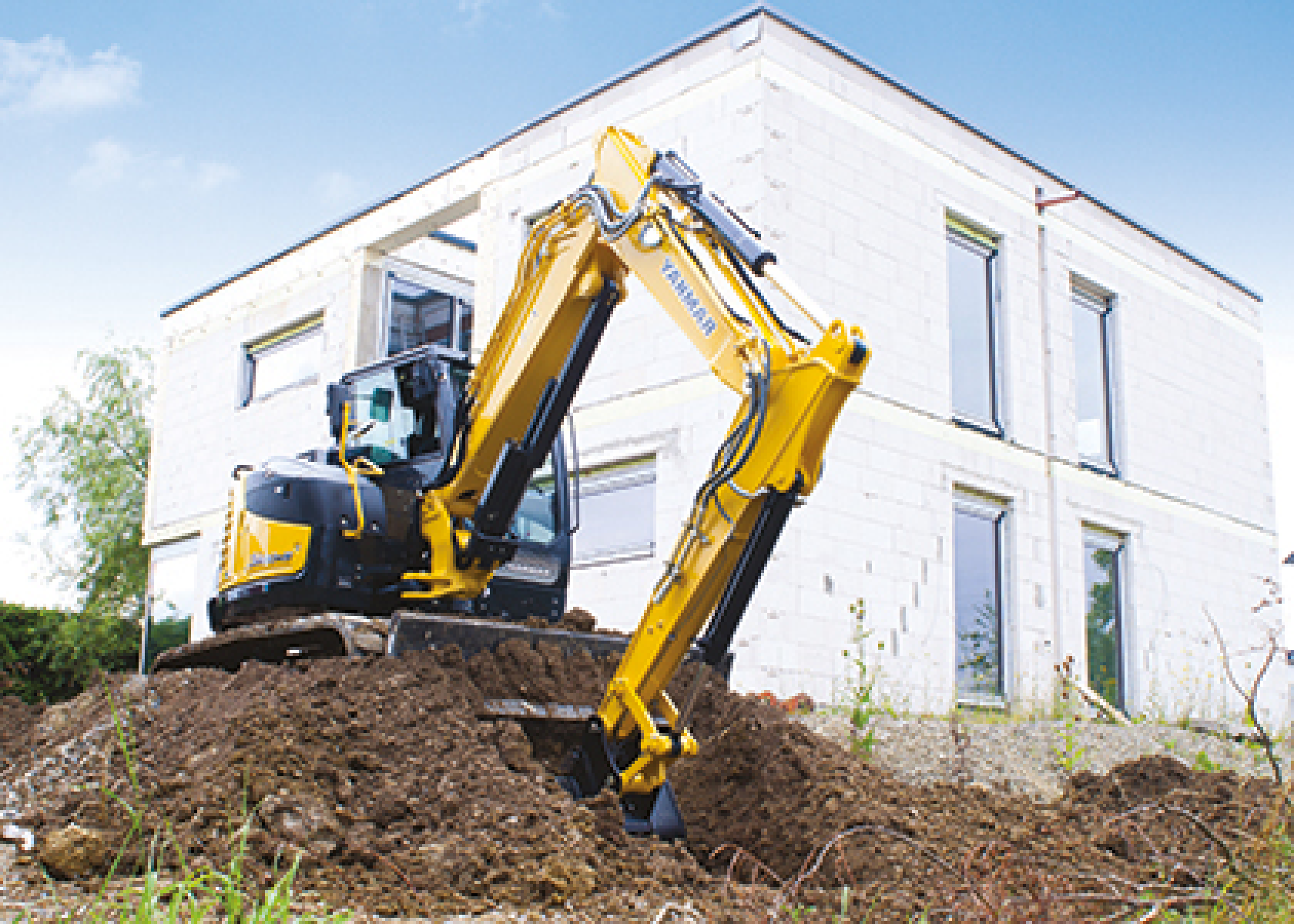 Das zusätzliche Gelenk verbessert die Manövrierfähigkeit des SV100 2-Piece Boom.