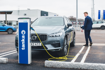 Vattenfall und schwedische Volvo- und Renault-Händler ermöglichen Elektro-Ladelösung InCharge an Tankstellen - Image