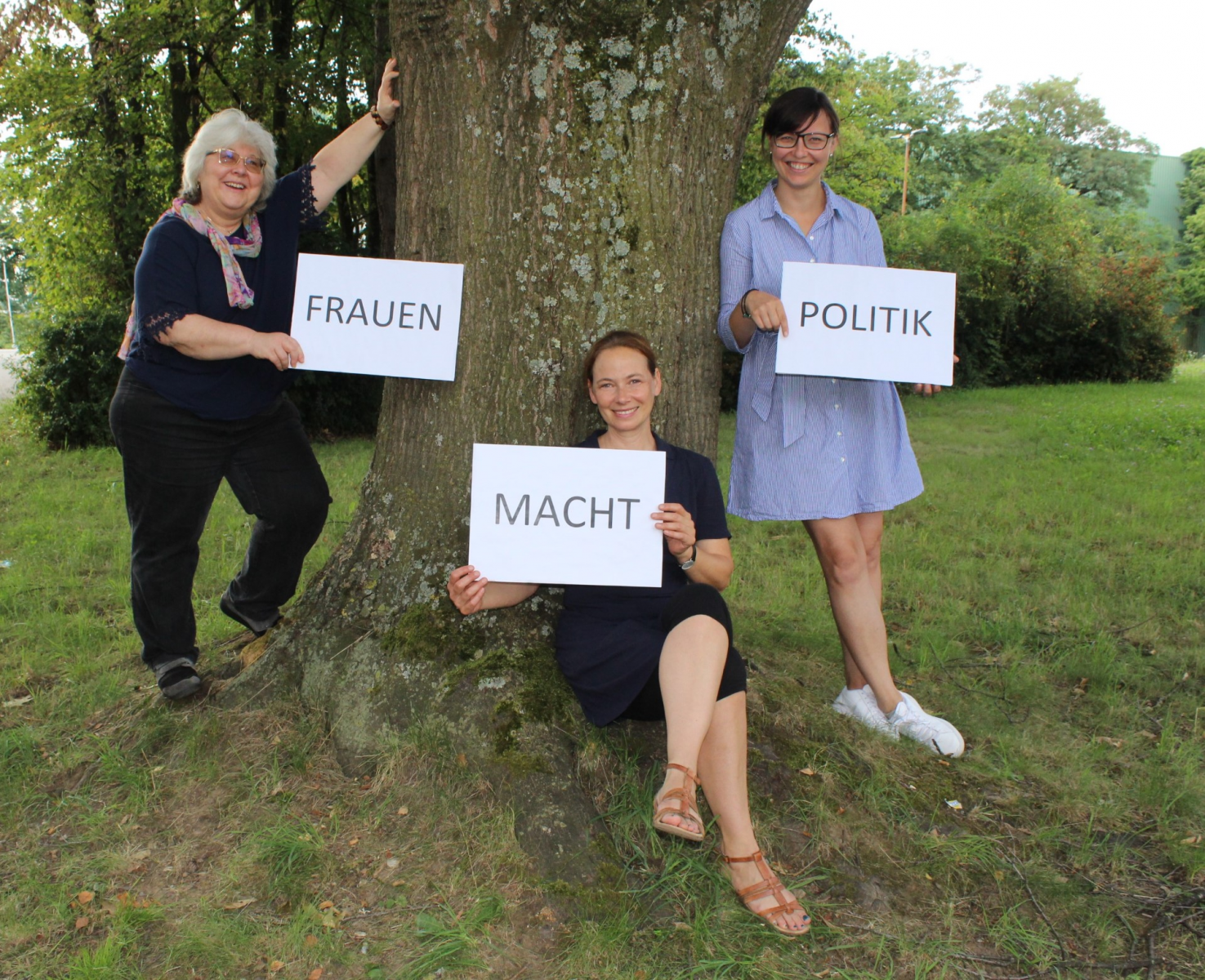 FRAUEN MACHT POLITIK!