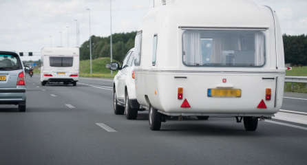 Wer in die Niederlande reist, sollte Stoßzeiten vermeiden. Foto: Rijkswaterstaat